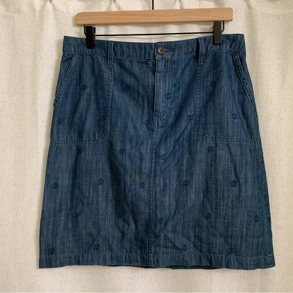 Talbots Lightweight Embroidered Denim Pencil Skirt 8 - Picture 1 of 5